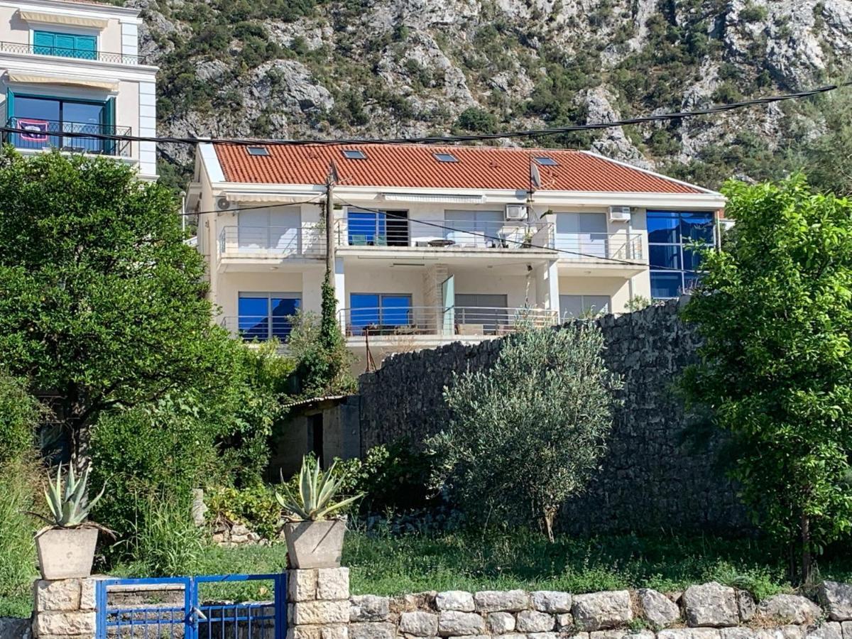 Apartment With Swimmingpool, Seaview And Large Terrace, 1St Floor, Min 2 Persons Dobrota Exterior photo